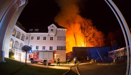 gebaeudebrandlienz1april-brugal10