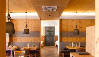 outsideinside6_c_hotzler