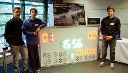 Das Team des Ingenieur-Abschlussprojektes „EC-Anzeigetafel“