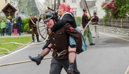 Historische Schauübung zum 140-Jahr-Jubiläum