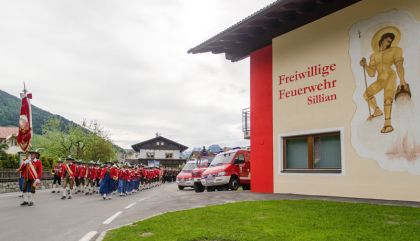 Farbenprächtiger Aufmarsch der Osttiroler Feuerwehren