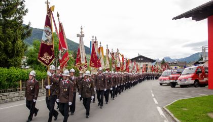 Farbenprächtiger Aufmarsch der Osttiroler Feuerwehren