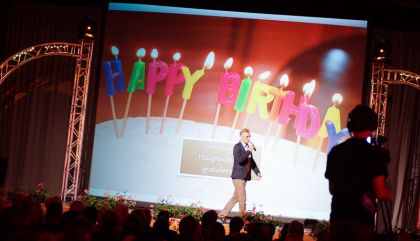 hsmatrei70jahregal-oh12
