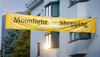 moonshop17julgal-bru2912