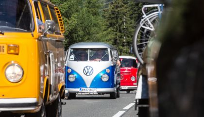 Knapp 400 „Bullis“ trafen sich in Kals
