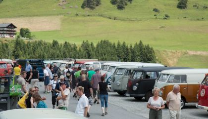 Knapp 400 „Bullis“ trafen sich in Kals
