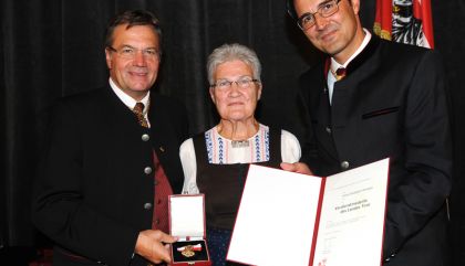 Anna Elisabeth Winkler aus Lienz für Verdienste um den Tier- und Naturschutz