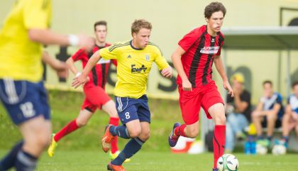 250 Zuschauer sahen am Samstag, 6.9., in der 1. Klasse A1 in Thal/Assling einen verdienten 3:0 Sieg der Heimmannschaft gegen den SV Tristach.