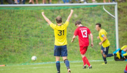 250 Zuschauer sahen am Samstag, 6.9., in der 1. Klasse A1 in Thal/Assling einen verdienten 3:0 Sieg der Heimmannschaft gegen den SV Tristach.