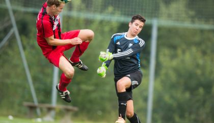 250 Zuschauer sahen am Samstag, 6.9., in der 1. Klasse A1 in Thal/Assling einen verdienten 3:0 Sieg der Heimmannschaft gegen den SV Tristach.
