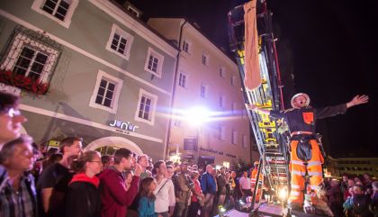 Große OLALA-Eröffnung zum 23. Straßentheater