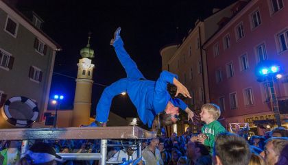 Große OLALA-Eröffnung zum 23. Straßentheater