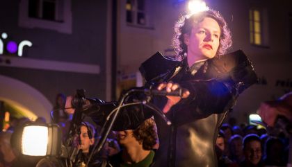 Große OLALA-Eröffnung zum 23. Straßentheater