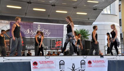 Mit „Kids Acrobatic“, „Urban Dance Styles“ und einem Auftritt des Showteams verabschiedete sich der Verein am 25. Juli 2014 in die Sommerpause.