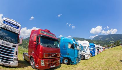 Mit einem Fußballturnier, 40 Trucks und einer „Asphaltparty“ feierten die Mitglieder des HC Truckstop am 19.7. in Dölsach das 10-jährige Vereinsbestehen.