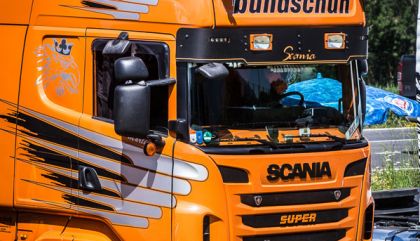 Mit einem Fußballturnier, 40 Trucks und einer „Asphaltparty“ feierten die Mitglieder des HC Truckstop am 19.7. in Dölsach das 10-jährige Vereinsbestehen.