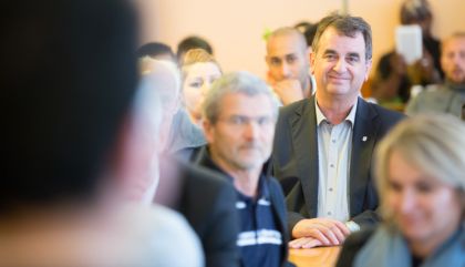 Im Flüchtlingsheim in der Angerburg feierte man am 12.9. unter dem Motto „18 Nationen – ein Zuhause” ein würdiges Jubiläumsfest aus Anlass des 10-jährigen Bestehens.