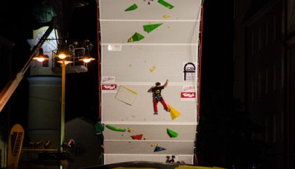 Gelungene 1. Auflage des „Free Solo Masters": Großes Zuschauerinteresse, tolle Leistungen der über 60 Kletterer und fast perfekte Wetterbedingungen am 13.9. in Lienz.