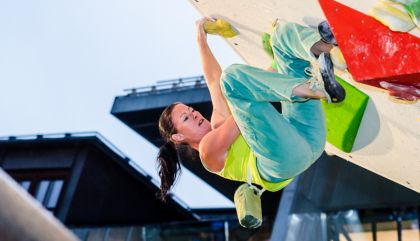 Gelungene 1. Auflage des „Free Solo Masters": Großes Zuschauerinteresse, tolle Leistungen der über 60 Kletterer und fast perfekte Wetterbedingungen am 13.9. in Lienz.