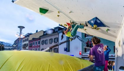 Gelungene 1. Auflage des „Free Solo Masters": Großes Zuschauerinteresse, tolle Leistungen der über 60 Kletterer und fast perfekte Wetterbedingungen am 13.9. in Lienz.