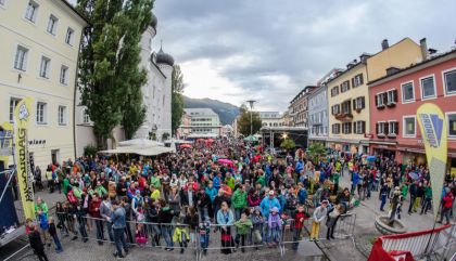 Gelungene 1. Auflage des „Free Solo Masters": Großes Zuschauerinteresse, tolle Leistungen der über 60 Kletterer und fast perfekte Wetterbedingungen am 13.9. in Lienz.