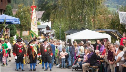 herbstfestnussdorfdebantgal-bru297