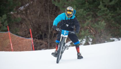 ridehardgal1_c_brunner