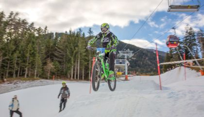 ridehardgal1_c_ohaf