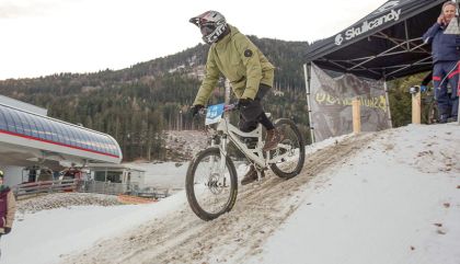 ridehardgal10_c_ohaf
