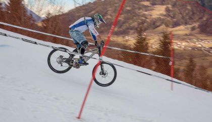 ridehardgal18_c_ohaf