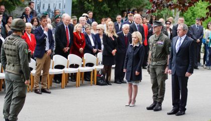 8. Mai 2015: Würdige Gedenkveranstaltung