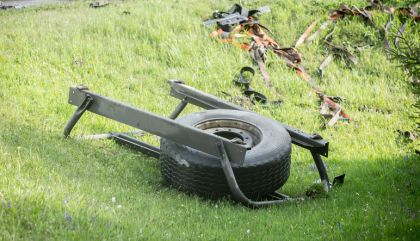 Kollision mit Lkw: Frau schwerstverletzt