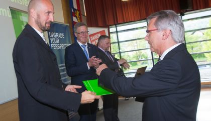 1. Uni-Lehrgang in Lienz: Abschluss und Diplomfeier