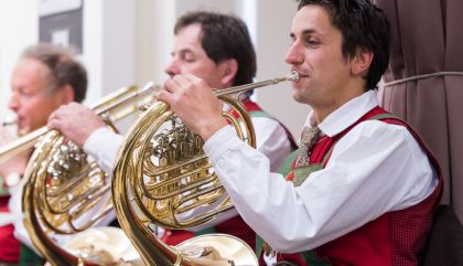 Einen außergewöhnlichen Hörgenuss bescherte die Musikkapelle Abfaltersbach am Pfingstsonntag den über 300 Besuchern des Jubiläumskonzertes im Gemeindezentrum.