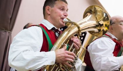 Einen außergewöhnlichen Hörgenuss bescherte die Musikkapelle Abfaltersbach am Pfingstsonntag den über 300 Besuchern des Jubiläumskonzertes im Gemeindezentrum.