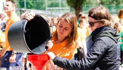 In der Dolomitenhalle wurde heute gemeinsam gekämpft, gerätselt und gelacht: Mit viel Action und Spaß ging das Tiroler Landesfinale der Kindersicherheitsolympiade über die Bühne.
