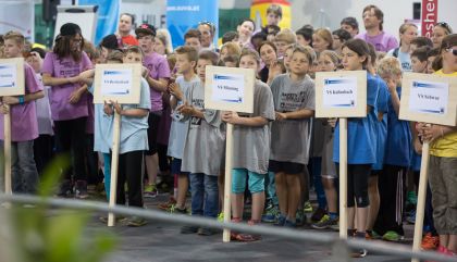 In der Dolomitenhalle wurde heute gemeinsam gekämpft, gerätselt und gelacht: Mit viel Action und Spaß ging das Tiroler Landesfinale der Kindersicherheitsolympiade über die Bühne.