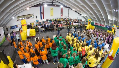 In der Dolomitenhalle wurde heute gemeinsam gekämpft, gerätselt und gelacht: Mit viel Action und Spaß ging das Tiroler Landesfinale der Kindersicherheitsolympiade über die Bühne.