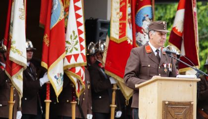 Großer Aufmarsch der Florianijünger beim 123. Bezirksfeuerwehrtag in Prägraten a.G.: Die Feuerwehren Osttirols demonstrierten Stärke und Einsatzbereitschaft.