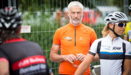 Nach wechselnden Witterungsbedingungen erreichte heute Bernhard Kohl nach 232 km mit über 13 Min. Vorsprung vor Daniel Rubisoier und Stefan Kirchmair als erster das Ziel.