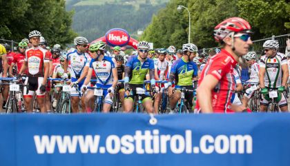 Nach wechselnden Witterungsbedingungen erreichte heute Bernhard Kohl nach 232 km mit über 13 Min. Vorsprung vor Daniel Rubisoier und Stefan Kirchmair als erster das Ziel.