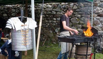 Buntes Treiben wie vor 2000 Jahren herrschte am 15. und 16. August in der Römerstadt Aguntum – die Kulturinitiative Dölsach lud zum Römerfest „Panem et circenses“.