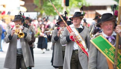 almrosenfest2015-brugal685