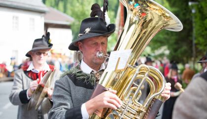almrosenfest2015-brugal695