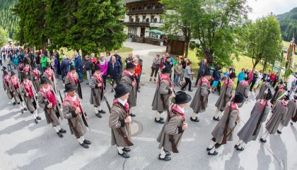 almrosenfest2015-brugal706