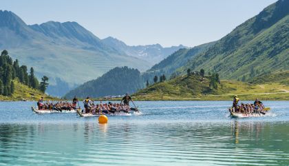 Am Obersee paddelten 13 Teams um die Wette