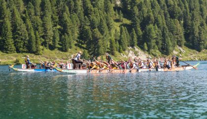 Am Obersee paddelten 13 Teams um die Wette