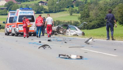 Verletzte bei Kollision zweier Autos in Oberlienz