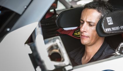 69 Motorsportler flitzten am Freitag, 15. August 2015, mit ihren Boliden beim Viertelmeilerennen des MSC Dölsach über die Landebahn des Nikolsdorfer Flugplatzes.