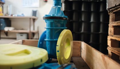 Das Trinkwasser aus der Leitung kommt uns bei der derzeitigen Hitze besonders wertvoll vor – die Mitarbeiter des Wasserwerkes Lienz sorgen dafür, dass es immer sprudelt. 